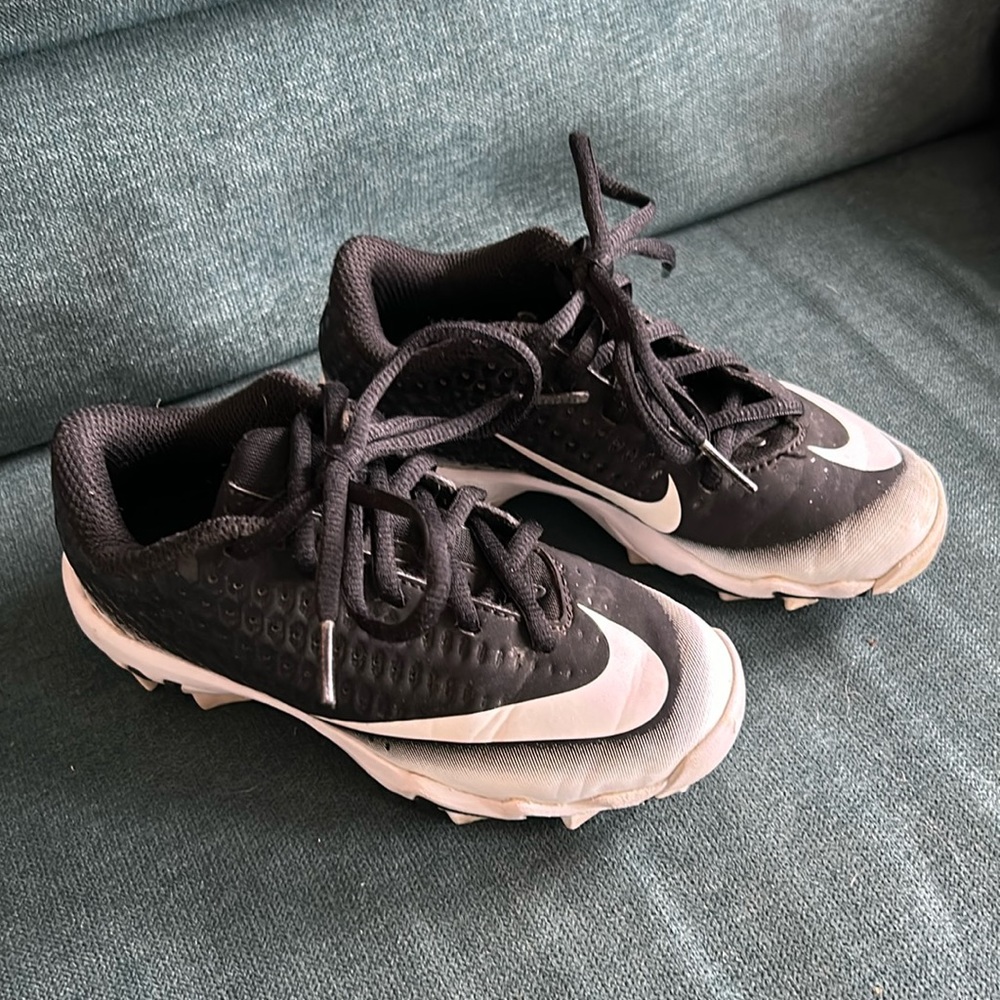 Used 11c Nike Fastflex Cleats